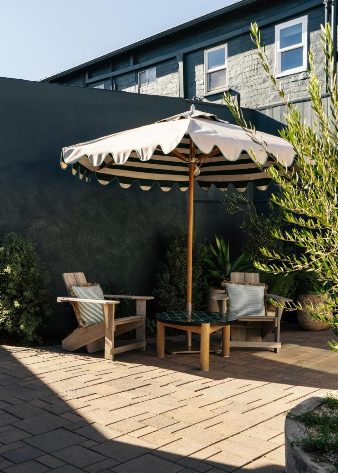 Brentwood Inn Los Angeles Exterior foto